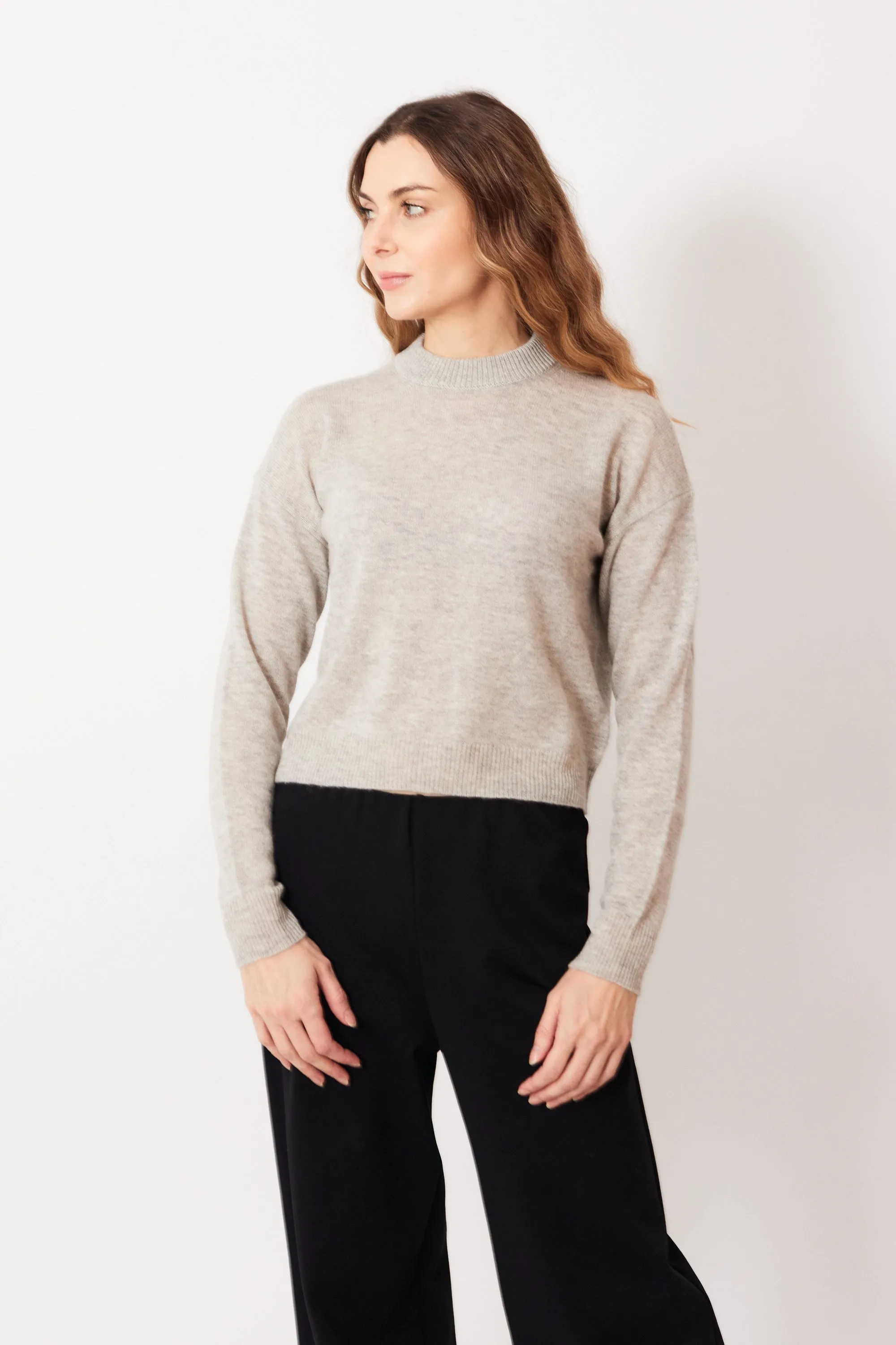 Allude Soft Crop True Joy Sweater