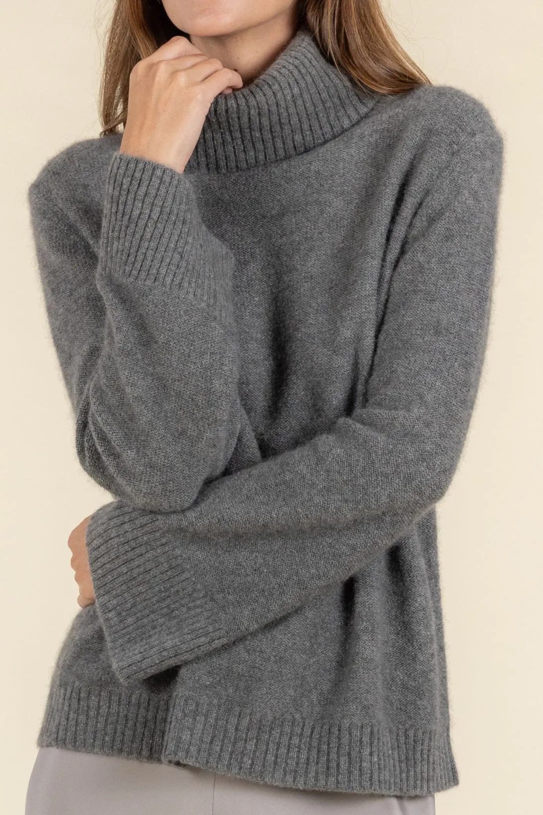 BOUCLE TURTLENECK SWEATER