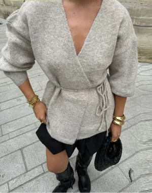 Chic belt Lace-up cross closure Knitted Cardigan