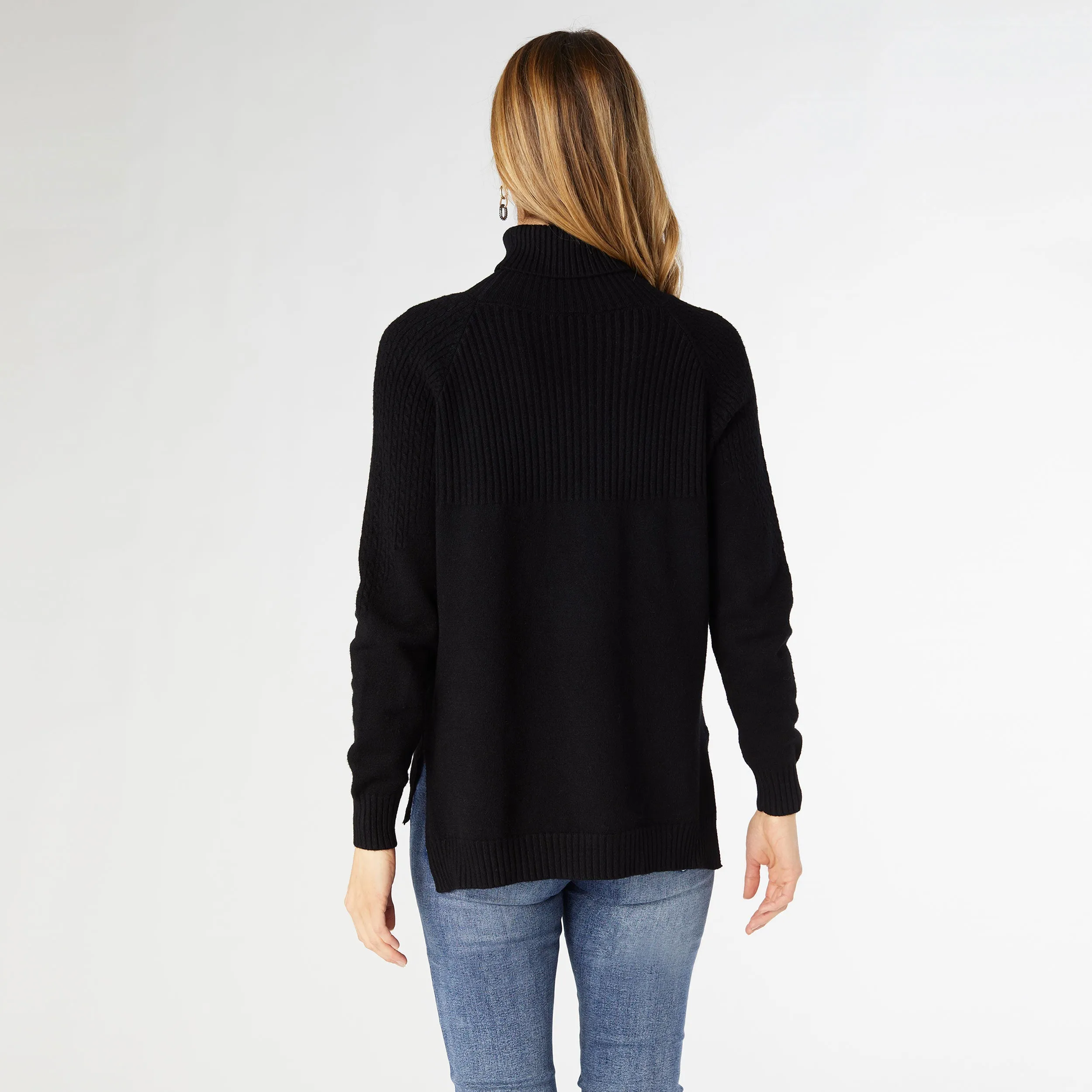 Dafne Cable Accent Sweater - Black