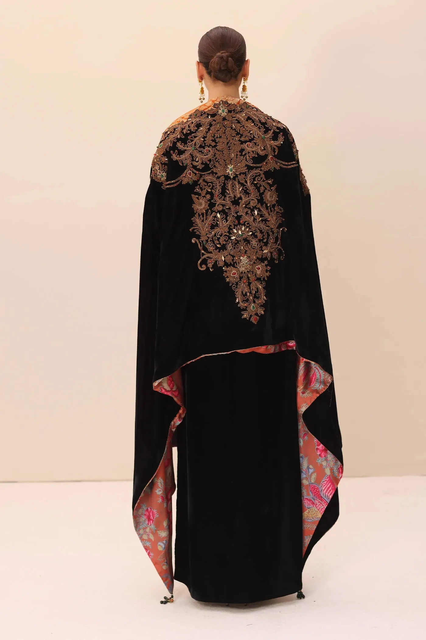 Elegant Black Embroidered Pakistani Salwar Kameez with Heavy Shawl