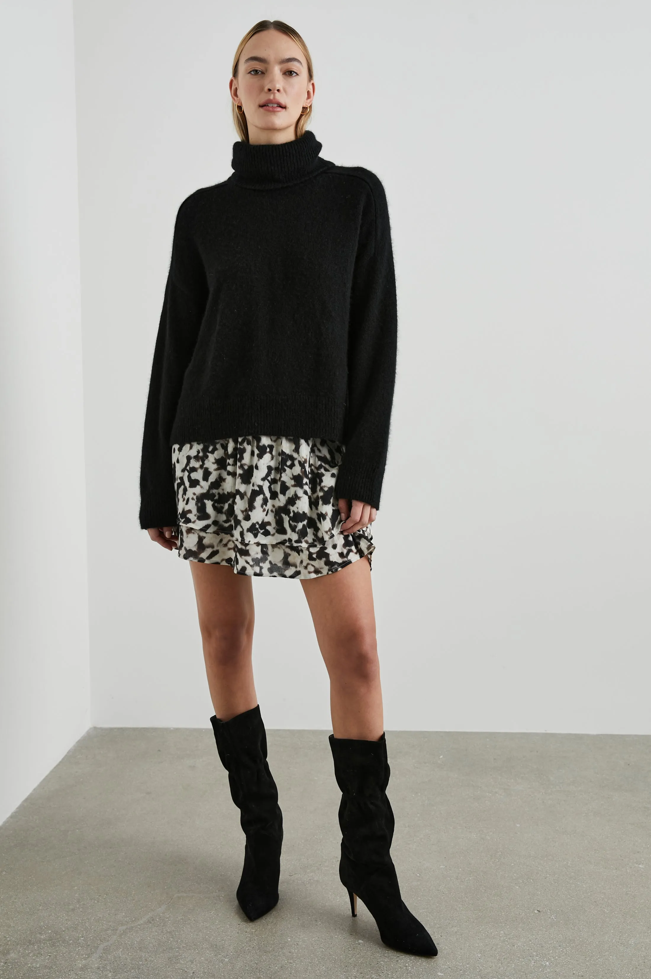 ESTELLE SWEATER - BLACK