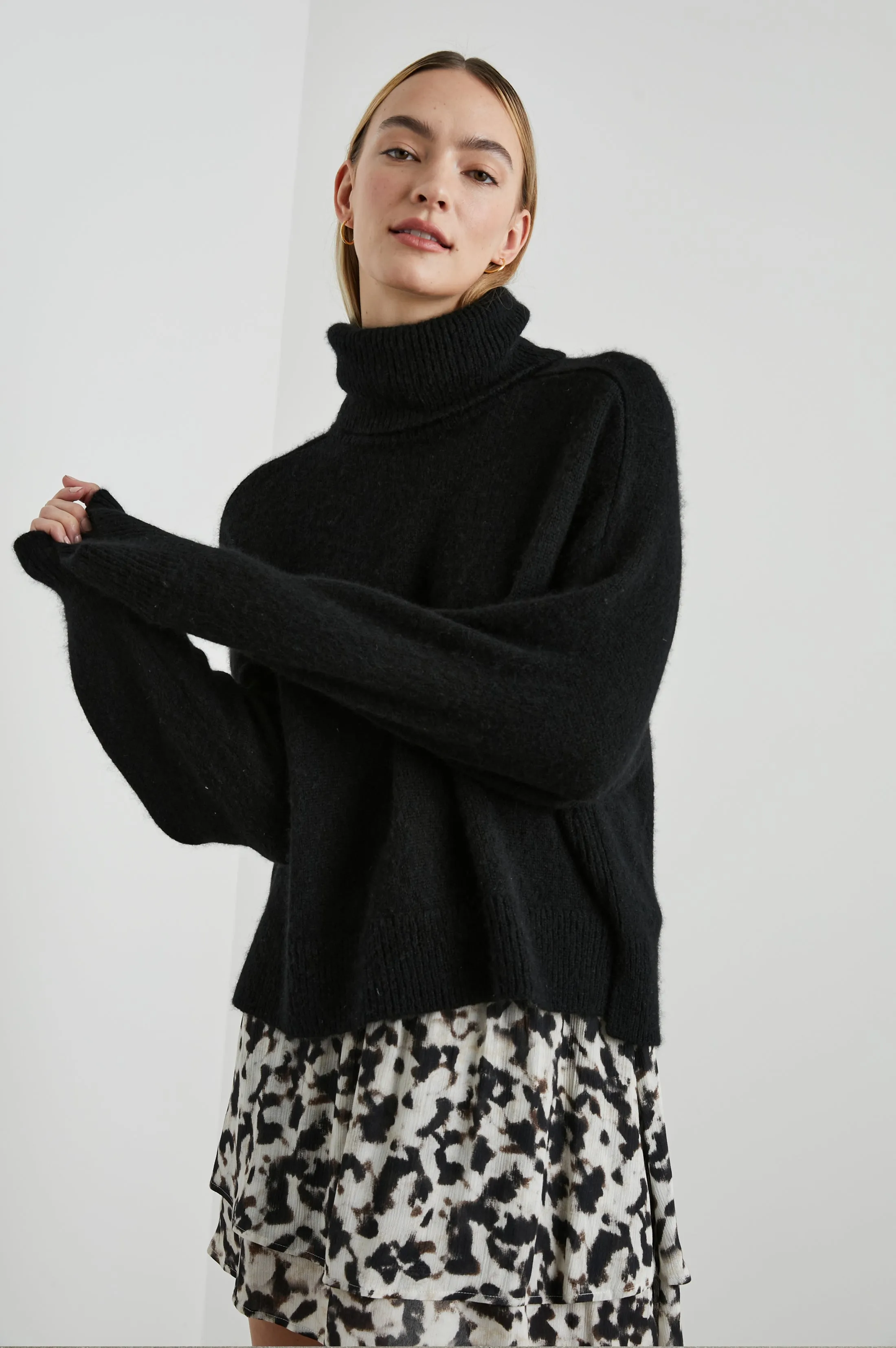 ESTELLE SWEATER - BLACK