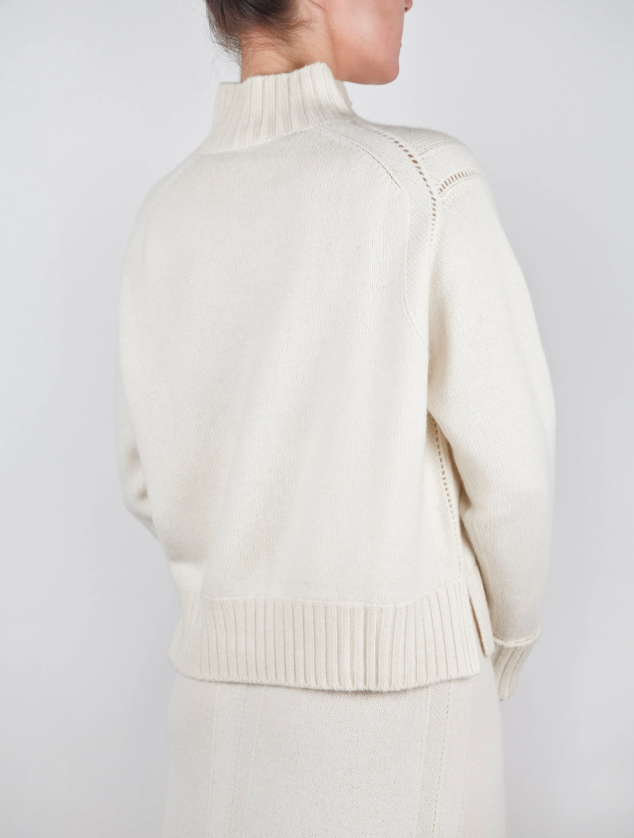 Pointelle Detail Turtleneck Cashmere Sweater